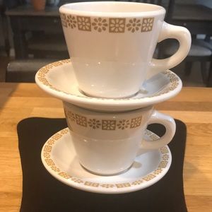 Vintage shenango china coffee cup and saucer set two pairs. Retro diner